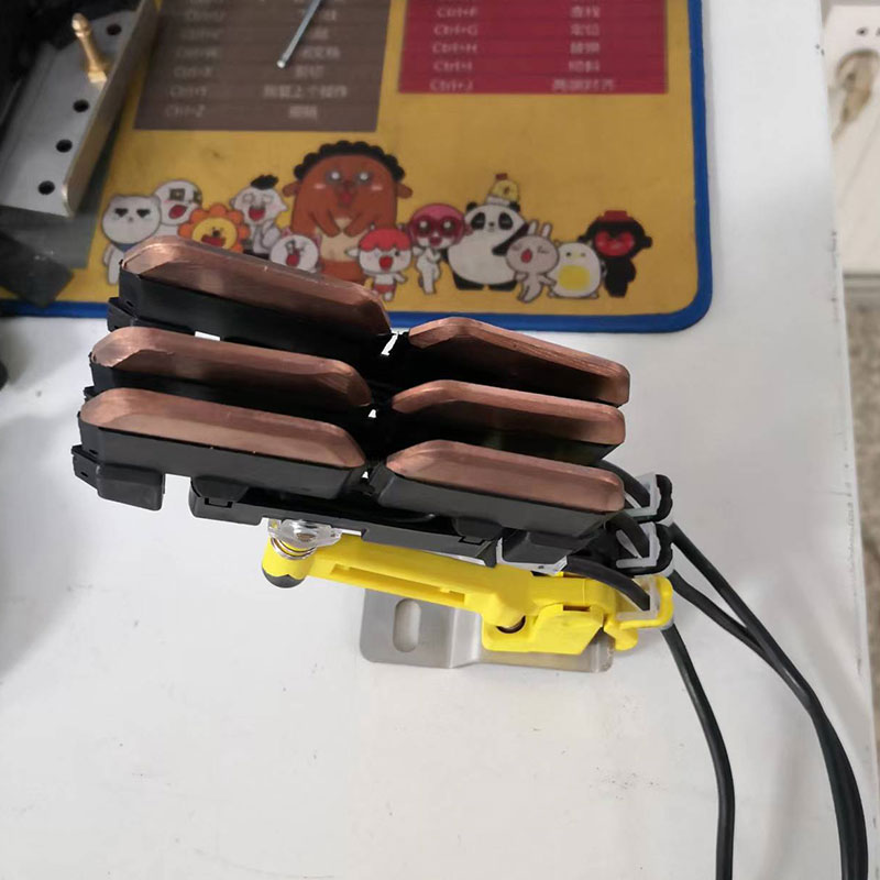 C型滑触线集电器