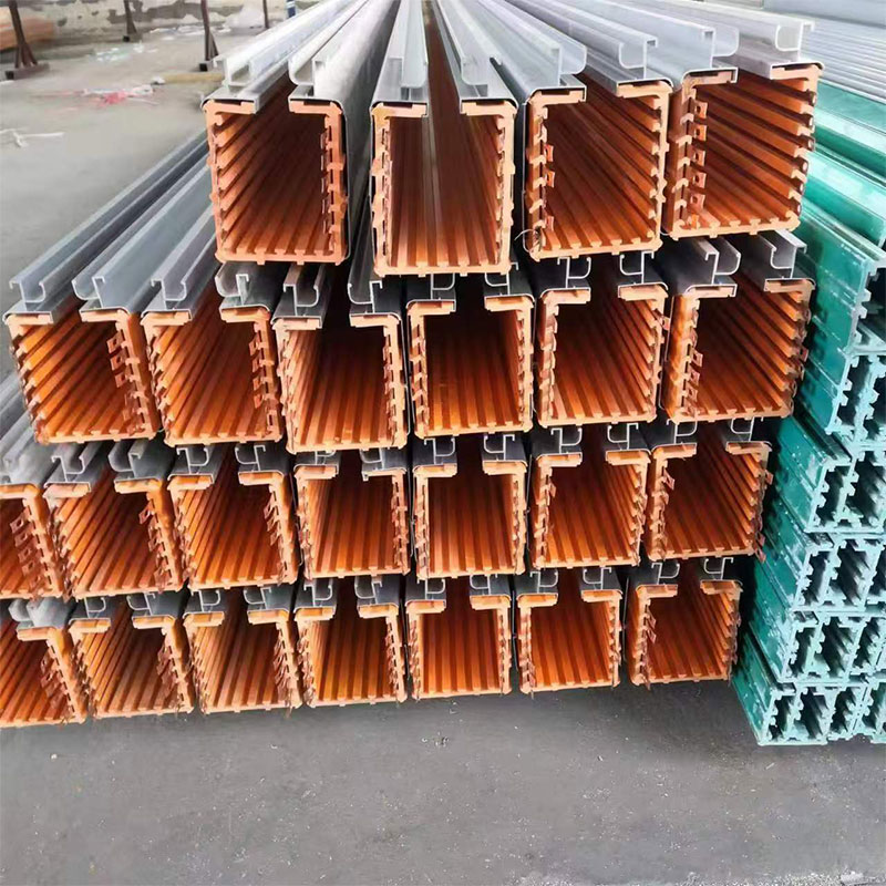 多极管式滑触线