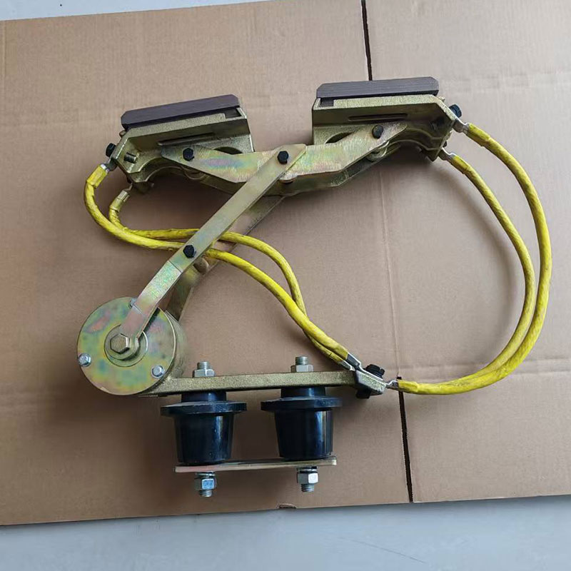 刚体滑触线集电器