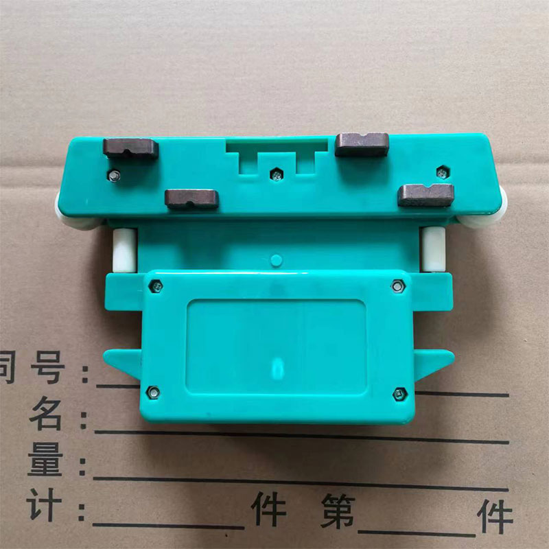 管式滑触线集电器